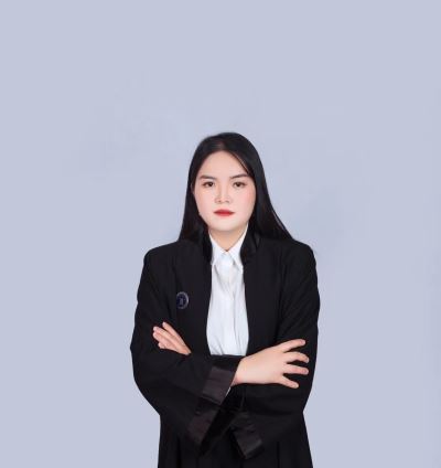 李英
